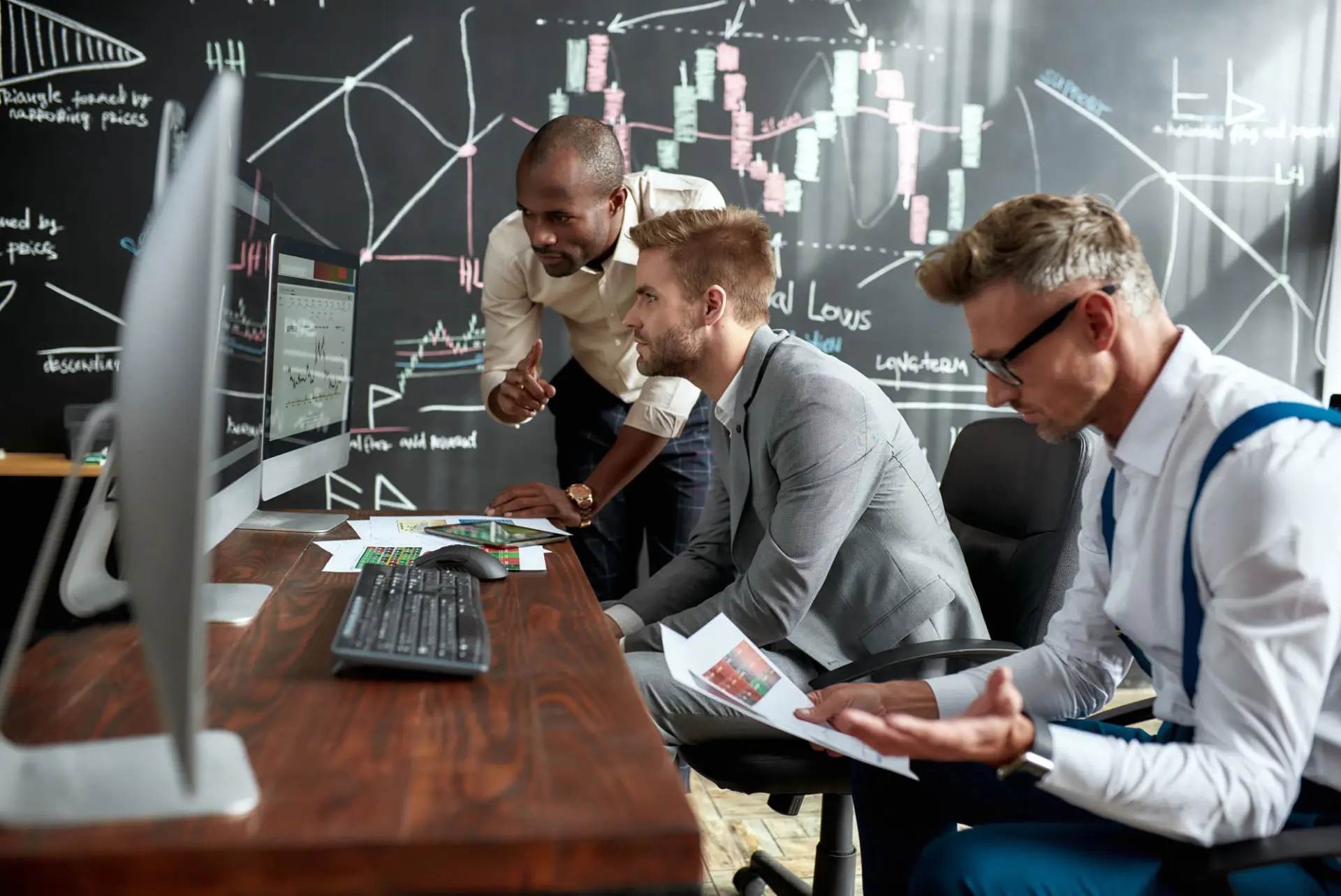 today-tomorrow-together-businessmen-traders-in-shirts-discussing-strategy-and-collaborative